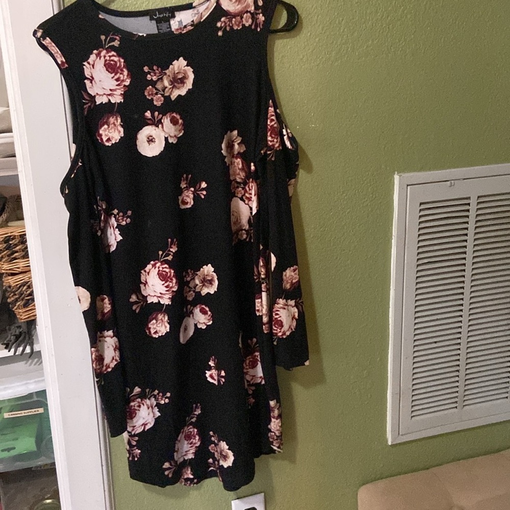 Long Sleeve Black Floral Dress with Shoulder Cutouts Size Large